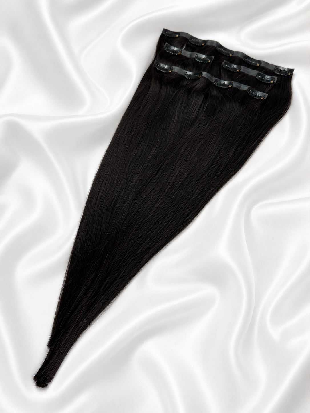 Seamless Clip-In Echthaar-Extensions 55 cm in Tokyo Night — ARIA HAIR